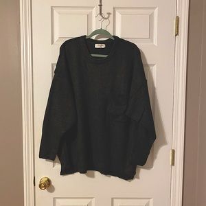 NWOT Zenana Women’s Gray Long Sleeve Sweater with Front Pocket Size 2XL